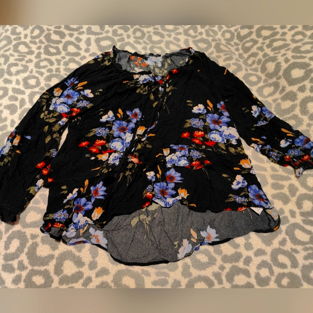 American eagle floral shirt